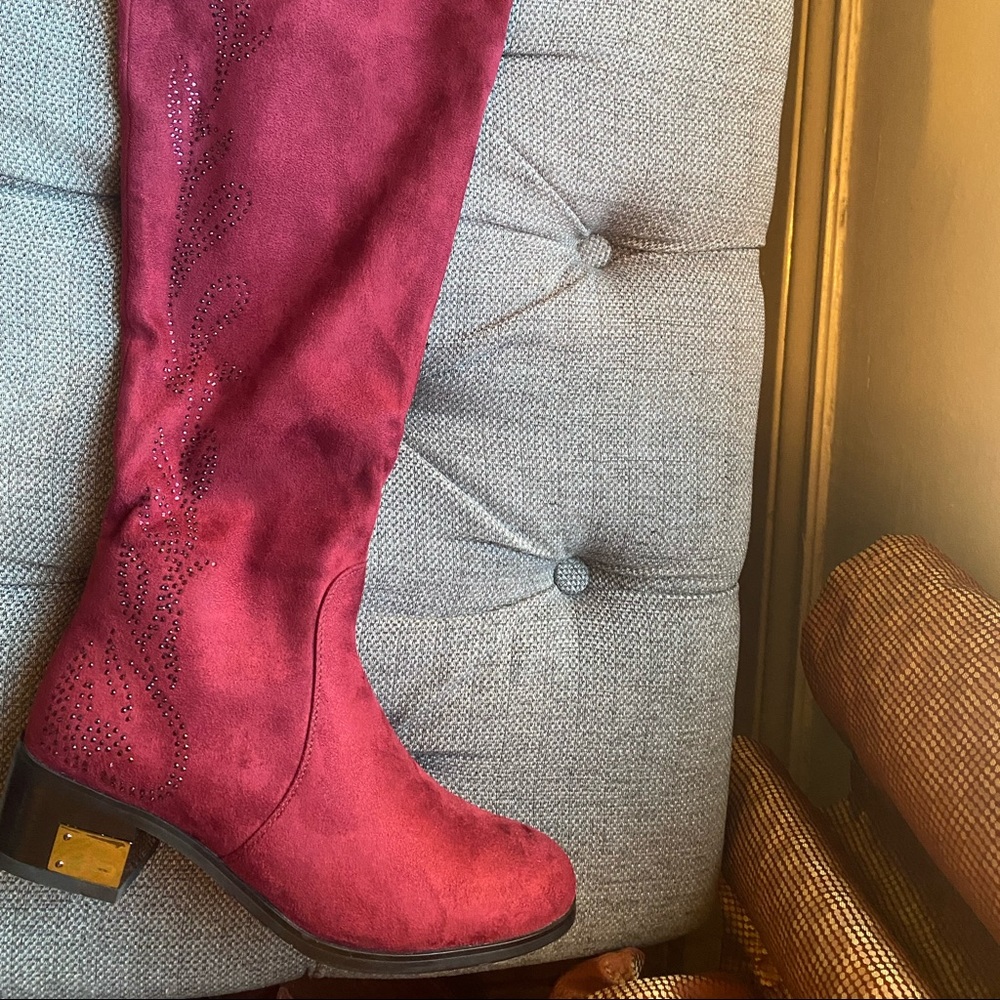 Pretty Azura Boots. - Picture 8 of 8